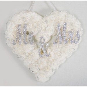 Wedding wreath Wedding decor White heart wreath Mr and Mrs wreath White wreath   372402072361